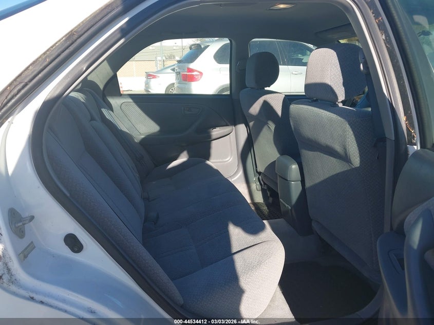 2000 Toyota Camry Le VIN: JT2BG22K4Y0530863 Lot: 44534412