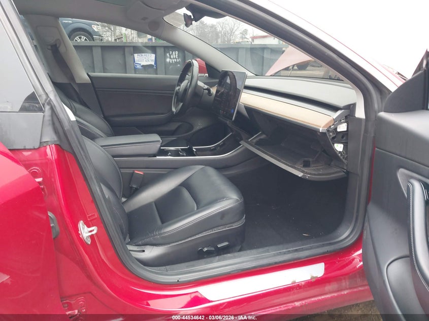 2018 Tesla Model 3 Long Range/Performance