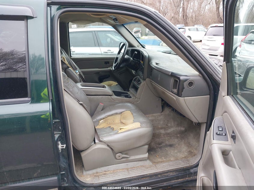 2004 Chevrolet Suburban 1500 Ls