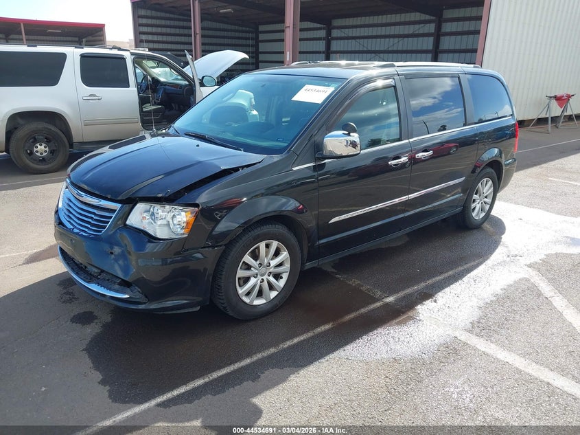 2016 Chrysler Town & Country Limited Platinum