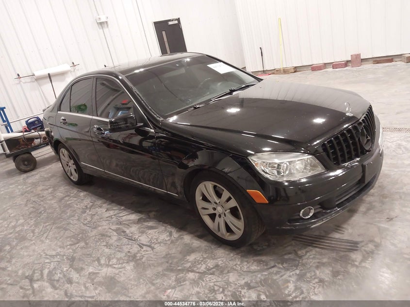 2011 Mercedes-Benz C 300 Luxury 4Matic