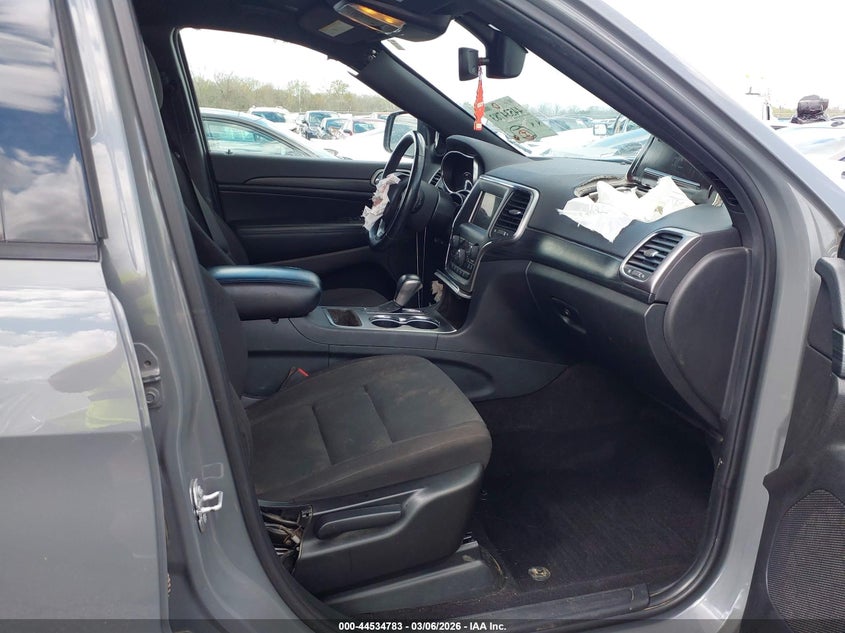 2020 Jeep Grand Cherokee Upland 4X2