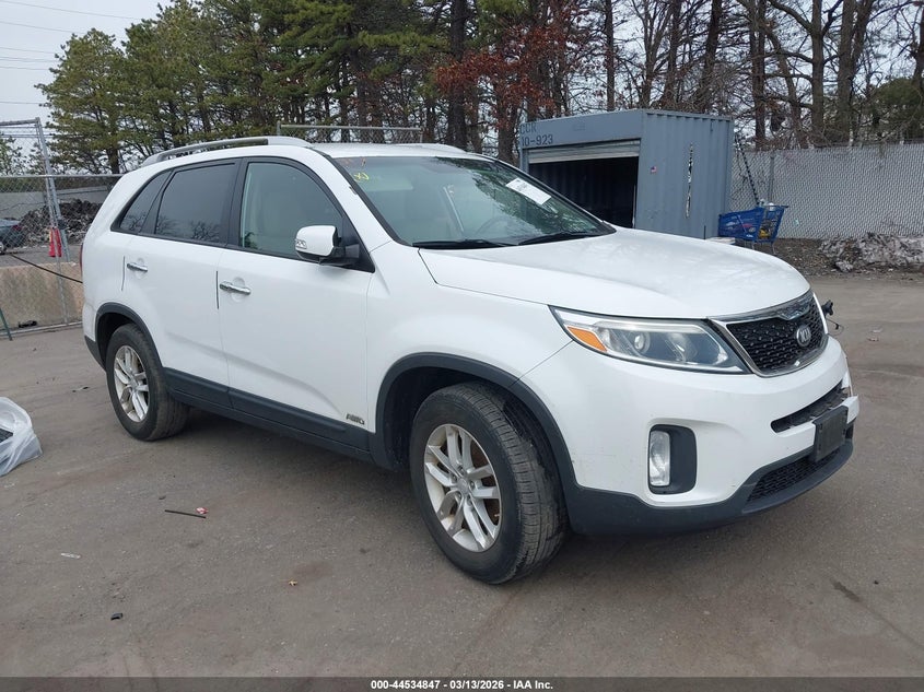 2014 KIA SORENTO LX