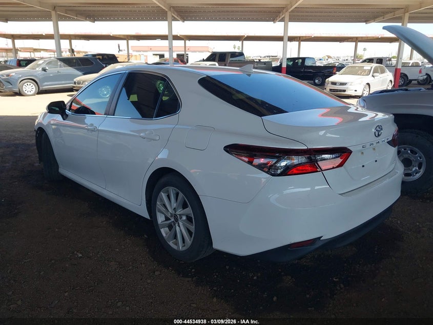 2022 Toyota Camry Le