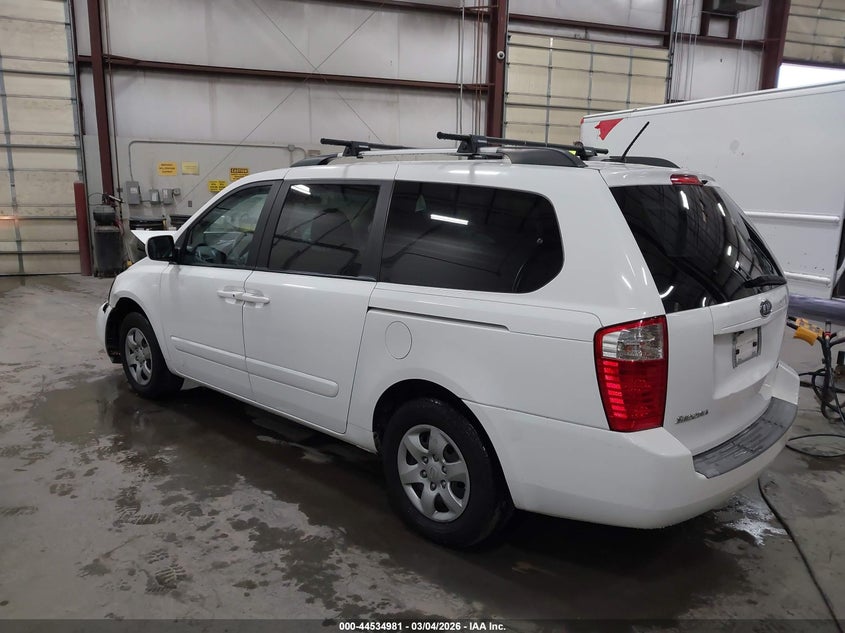 2009 Kia Sedona Lx