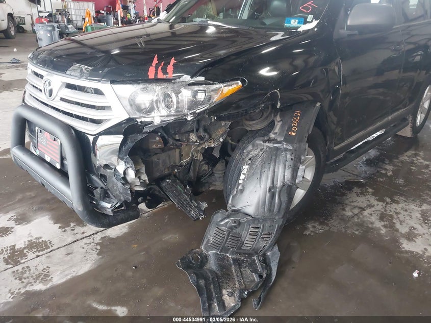 2013 Toyota Highlander Se V6 VIN: 5TDBK3EHXDS234295 Lot: 44534991