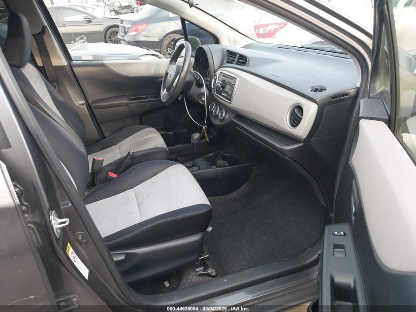 2012 Toyota Yaris Le