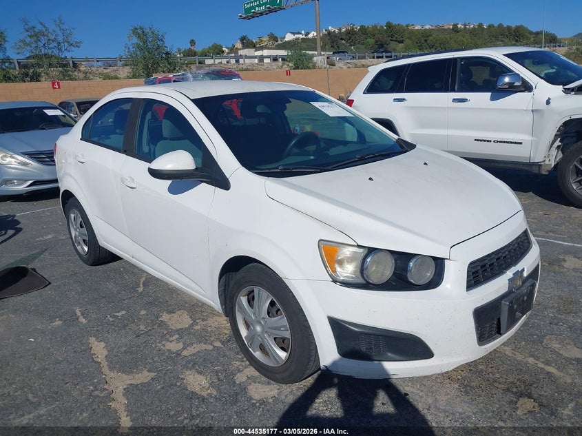 2013 Chevrolet Sonic Ls Auto