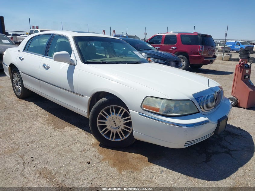 2007 LINCOLN TOWN CAR SIGNATURE LIMITED