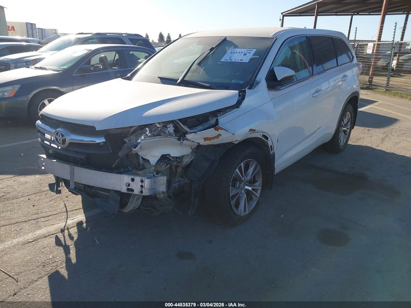 2015 Toyota Highlander Le Plus V6