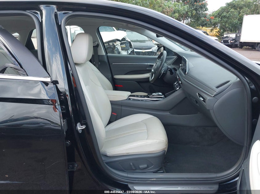 2023 Hyundai Sonata Hybrid Limited