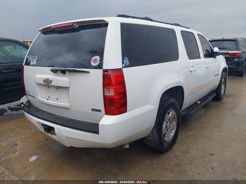 2011 Chevrolet Suburban 1500 Ls