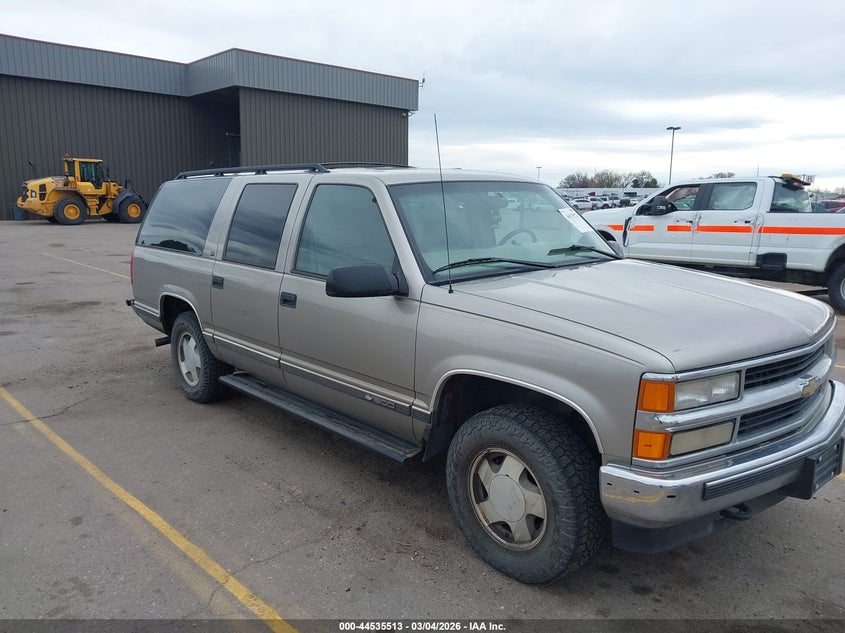 1999 Chevrolet Suburban 1500 Lt