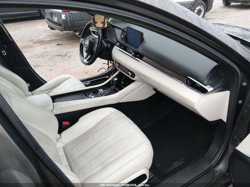 2018 Mazda Mazda6 Signature