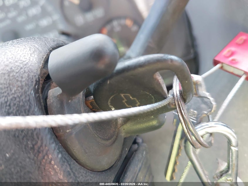 2001 Chevrolet Astro VIN: 1GCDM19W31B126300 Lot: 44535620