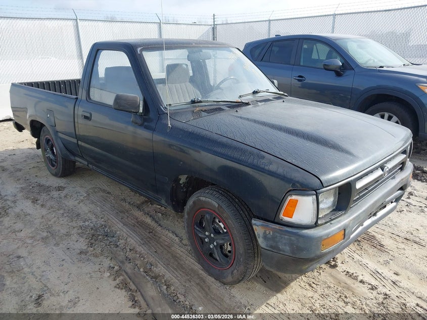 TOYOTA PICKUP 1992. Lot# 44536303. VIN 4TARN81A6NZ048082. Photo 1