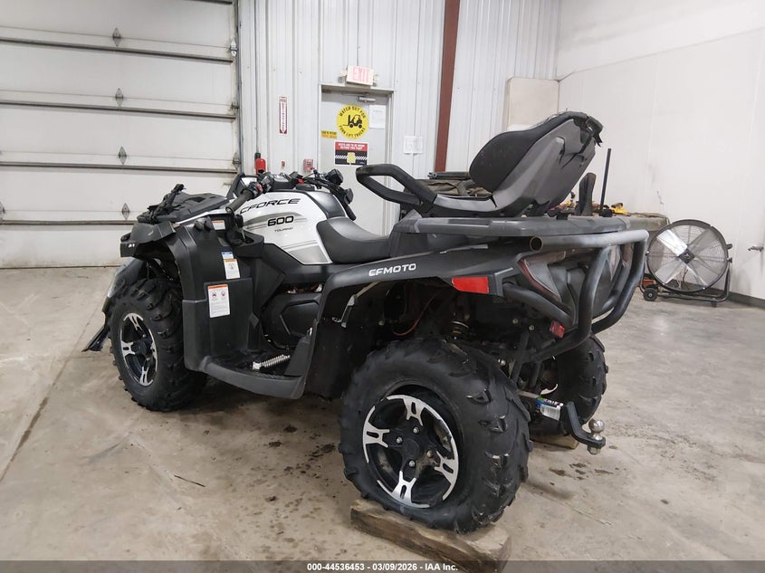 VIN: LCELDUZB1NT001709 2022 CF MOTO CFORCE