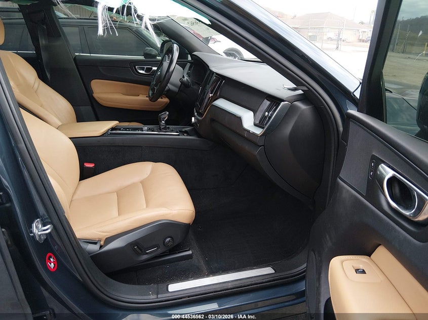 2018 Volvo Xc60 T5 Momentum