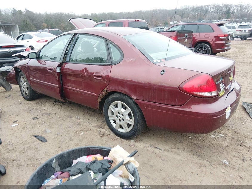 2005 Ford Taurus Se