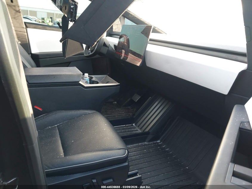 2024 TESLA CYBERTRUCK TRUCK ELECTRIC