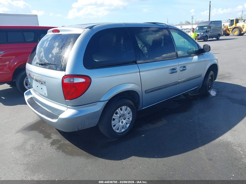 2005 Chrysler Town & Country