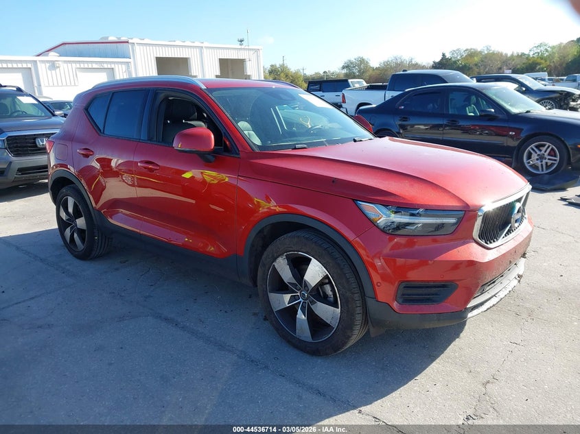 2019 Volvo Xc40 T5 Momentum/T5 R-Design