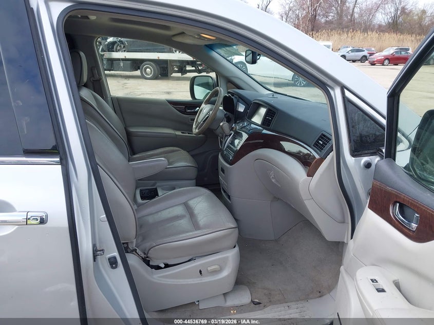 2013 Nissan Quest Le