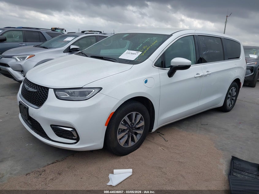 2023 Chrysler Pacifica Hybrid Touring L