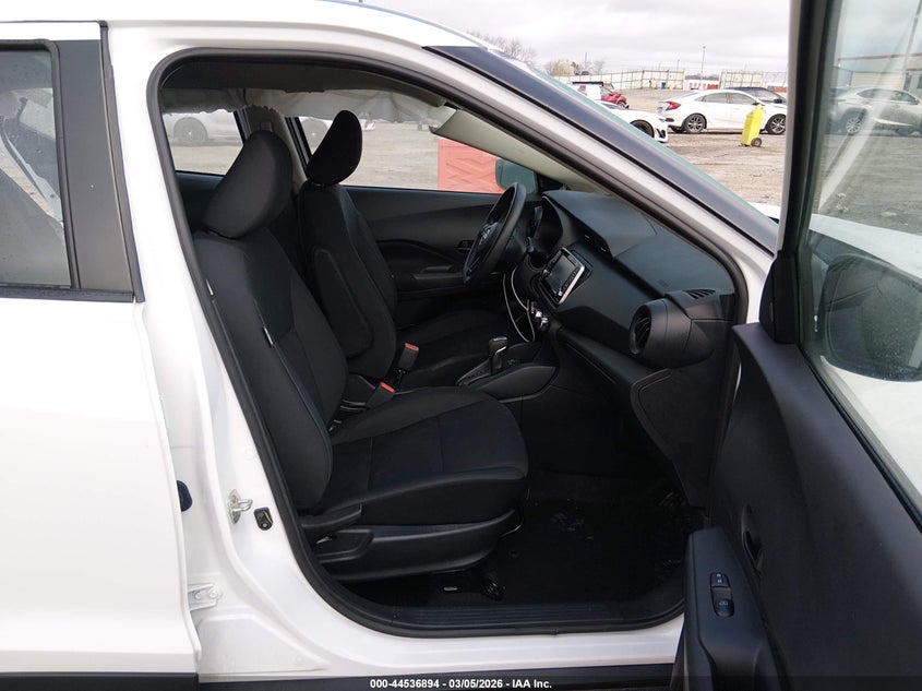 2023 Nissan Kicks S Xtronic Cvt