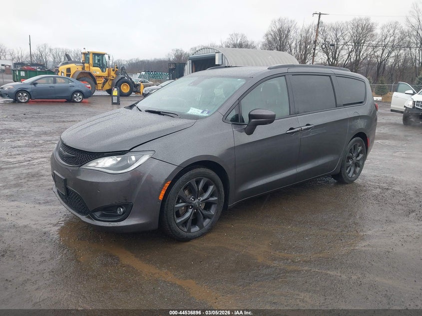 2019 Chrysler Pacifica Touring Plus