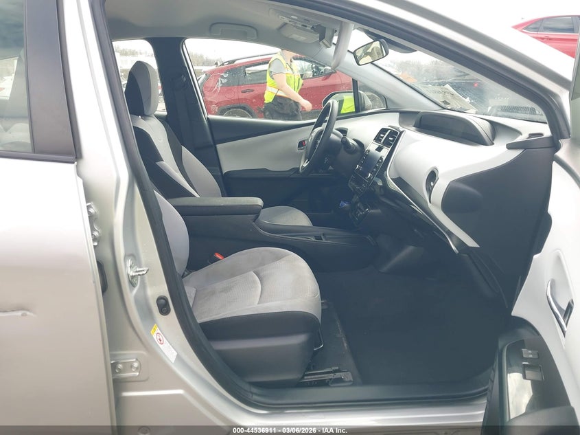 2022 Toyota Prius Le