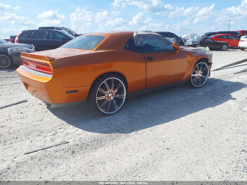 Vin: 2b3cj4dg4bh576425, lot: 45033815, dodge challenger 20114