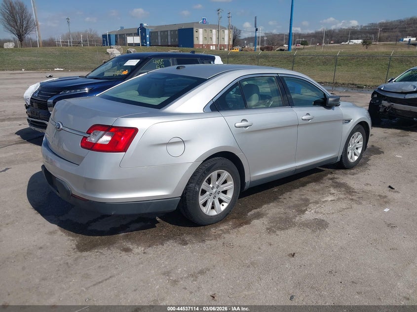2011 Ford Taurus Se