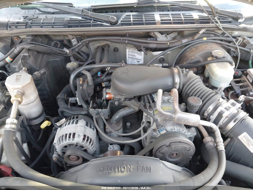 2002 GMC Sonoma Sls VIN: 1GTDT13W32K115102 Lot: 44537123