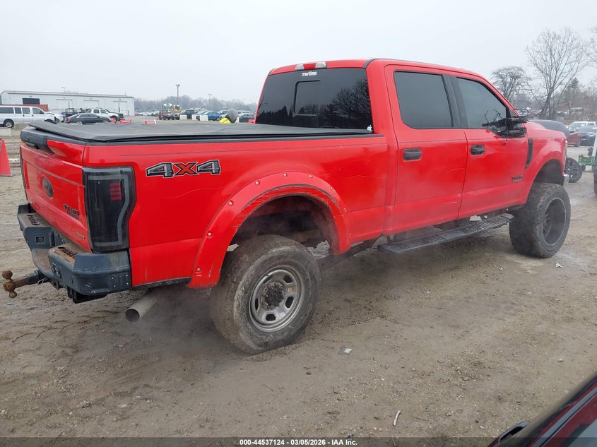 Vin: 1ft7w2b6xheb39349, lot: 45033947, ford f-250 xlt 20174