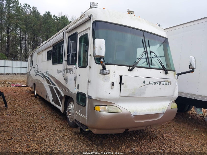 2000 Freightliner Chassis X Line Motor Home