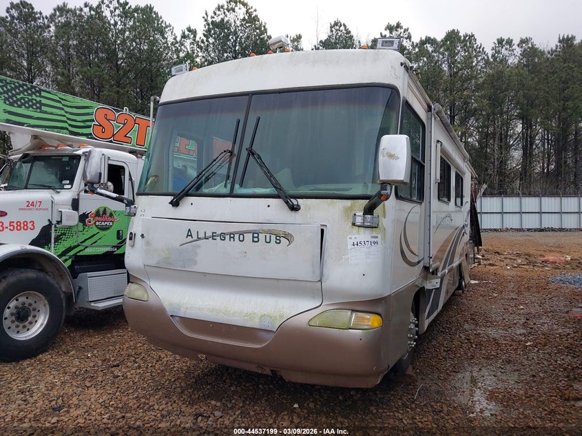 2000 Freightliner Chassis X Line Motor Home