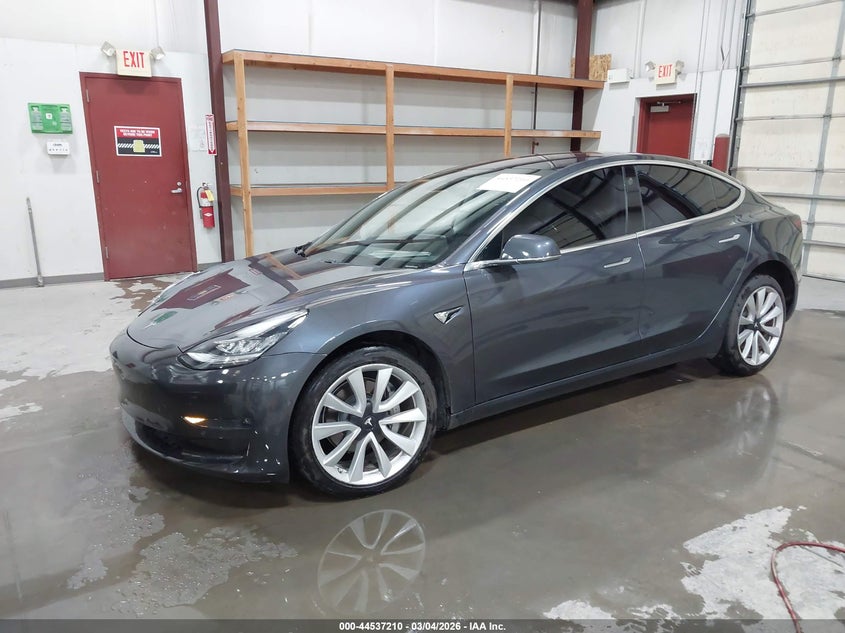 2018 Tesla Model 3 Long Range/Mid Range