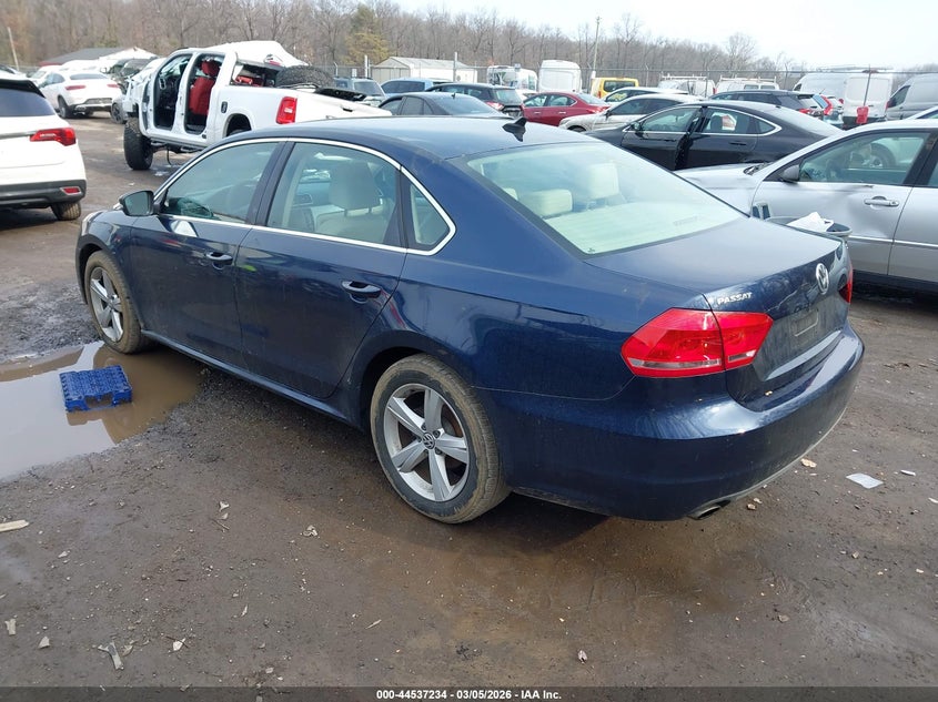 2013 Volkswagen Passat 2.5L Se