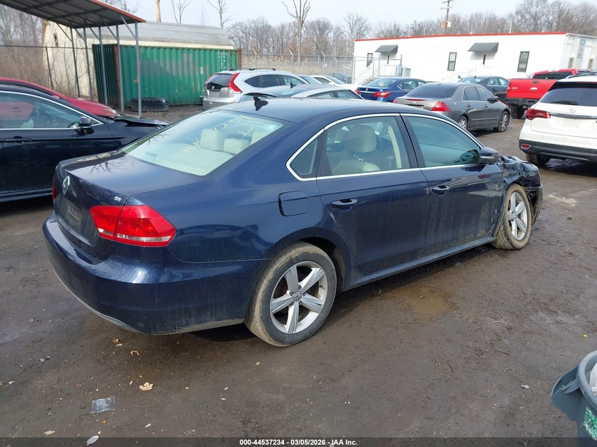 2013 Volkswagen Passat 2.5L Se