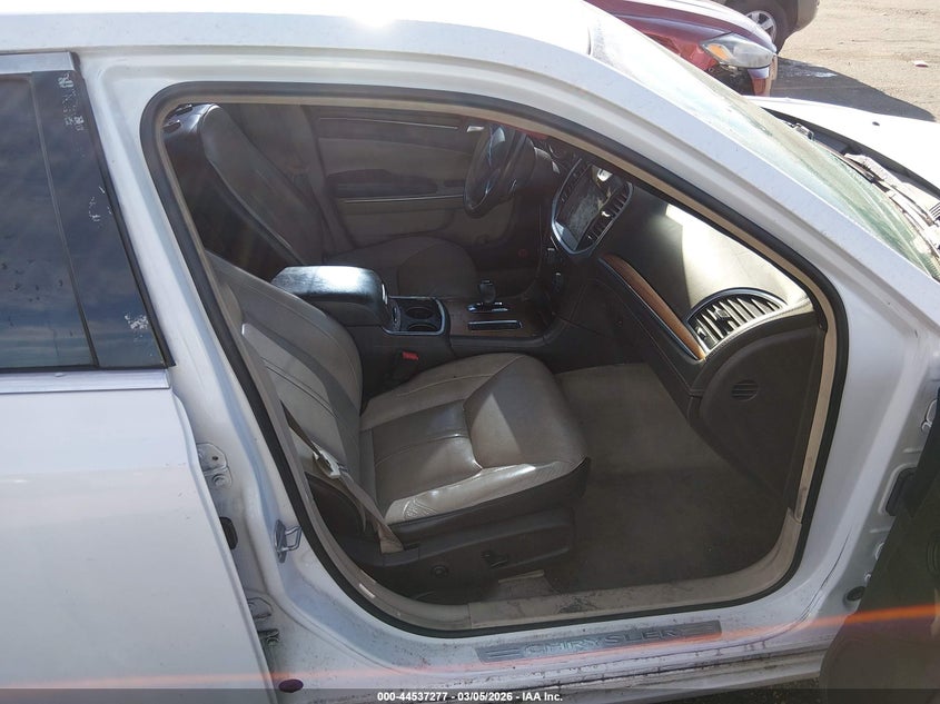 2013 Chrysler 300C Luxury Series Awd