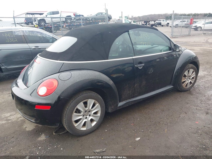 2008 Volkswagen New Beetle S