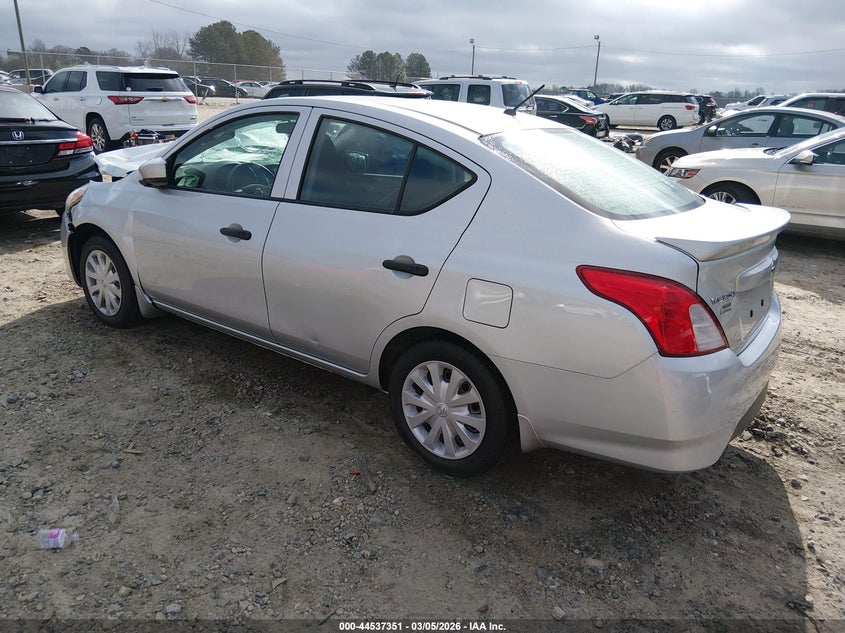 2017 Nissan Versa 1.6 S+