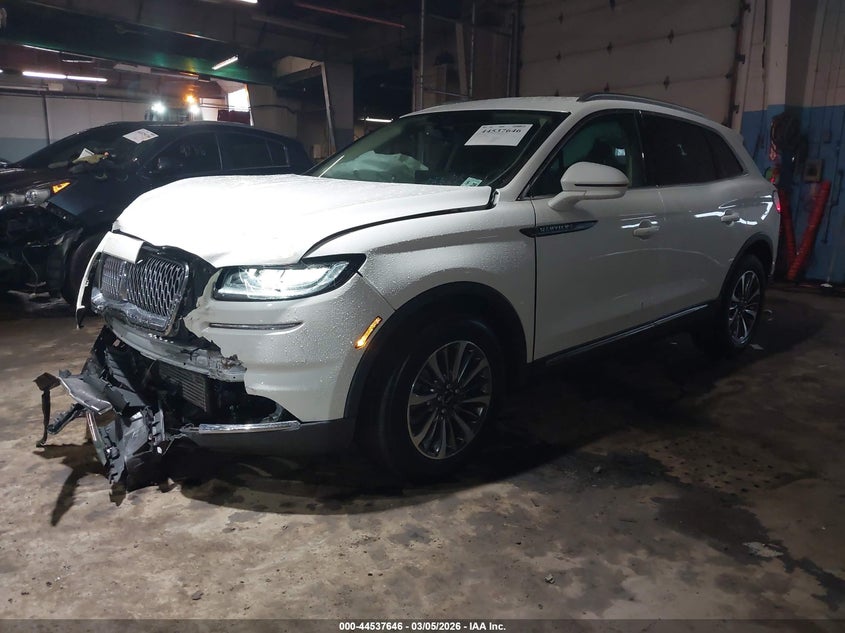 2023 Lincoln Nautilus Standard