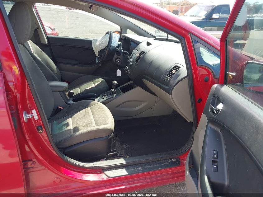 2016 KIA FORTE EX · Фото 5