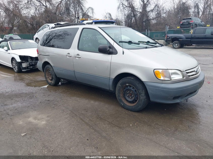 2002 Toyota Sienna Ce
