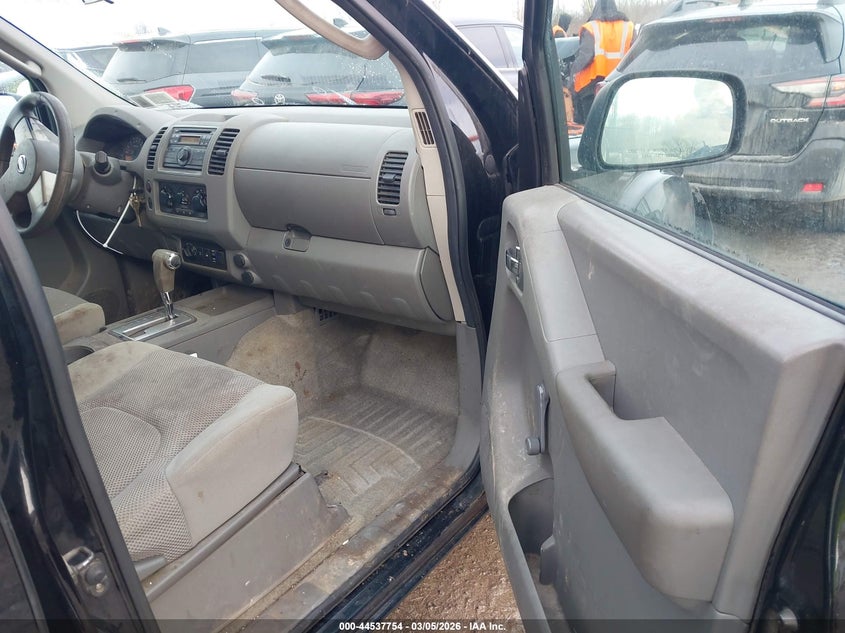 2011 Nissan Frontier S