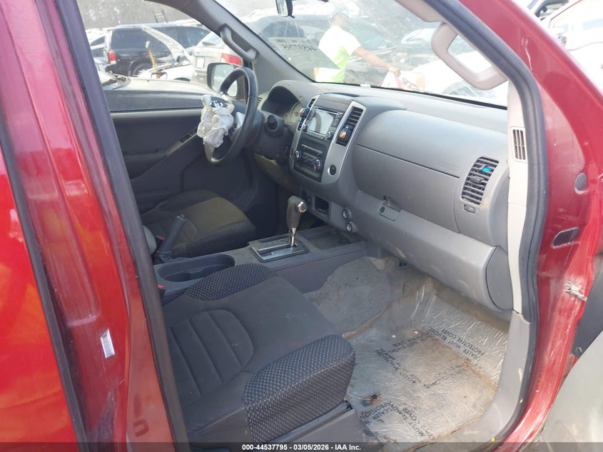 2015 Nissan Frontier Desert Runner