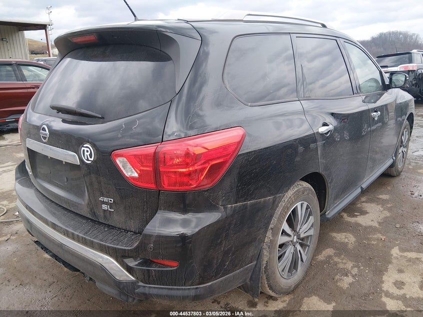 2017 Nissan Pathfinder Sl