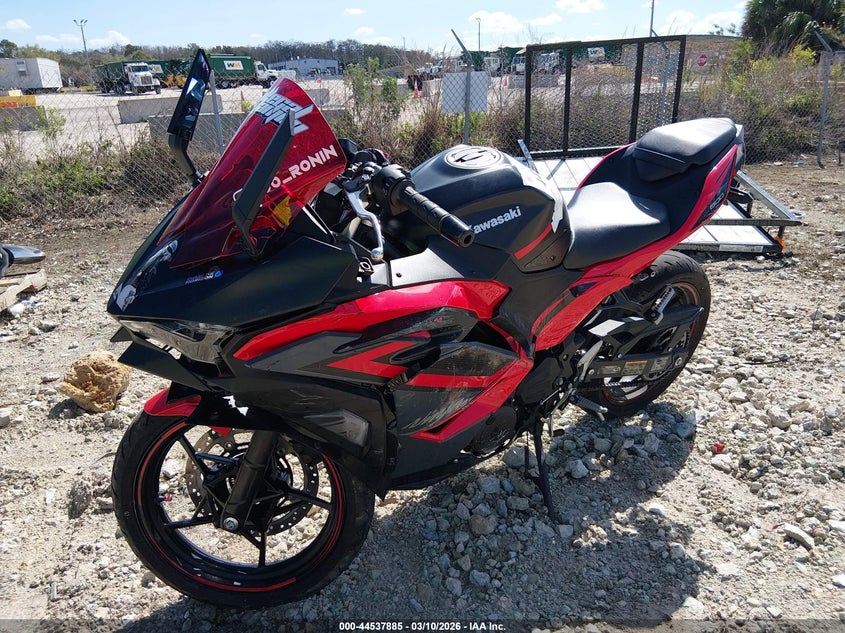 2025 Kawasaki Ex500 A/B